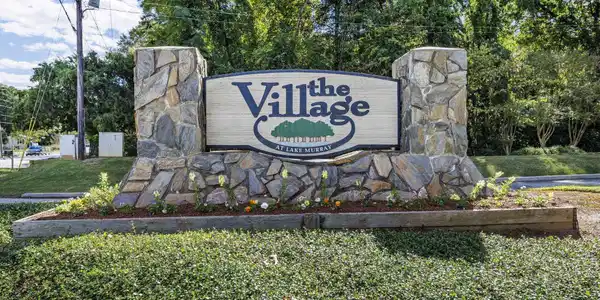 307 Dryden Lane
