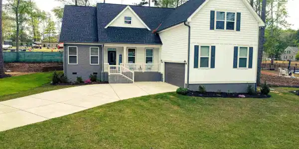 76 Red Leaf Court