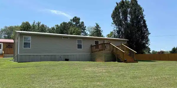 40 Ralph Williams Road