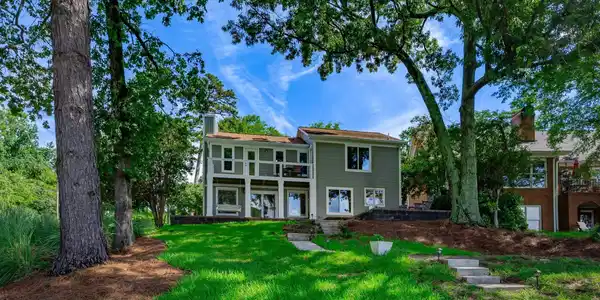 121 Pine Island Road