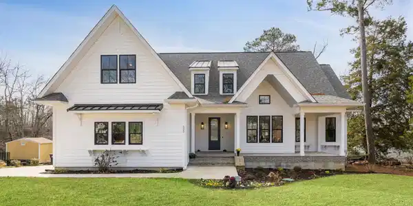 525 Crosswinds Court