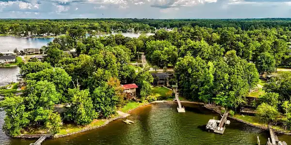 127 Saluda Shores Circle