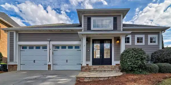 347 Turners Court