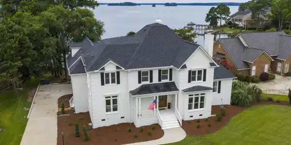 150 Lake Vista Drive
