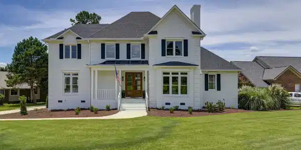 Image 1: 150 Lake Vista Dr, complete renovation!