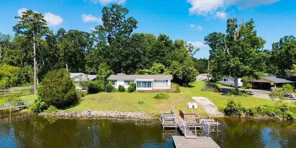 517 Hickory Circle