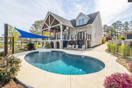 416 W Point Drive