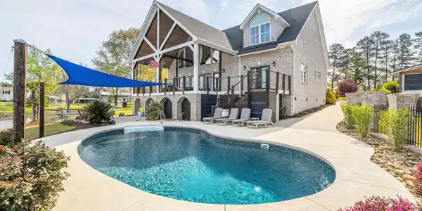 416 W Point Drive