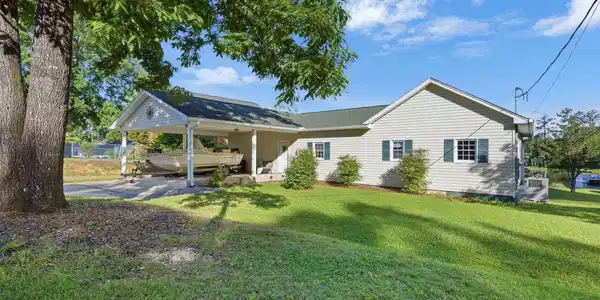 156 Point Circle Road