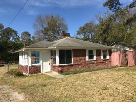 811 BUCKINGHAM Road