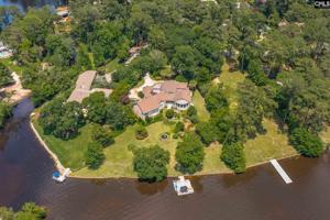6045 Lakeshore Drive