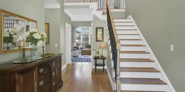 539 Dutchman Shores Circle