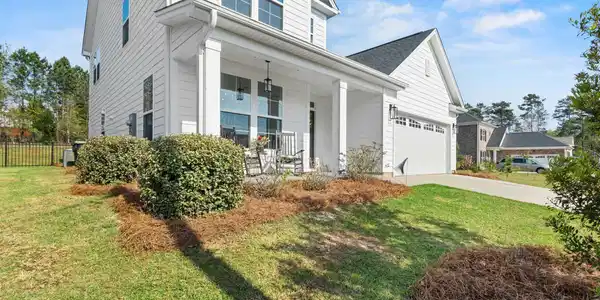 703 Mayflower Trail