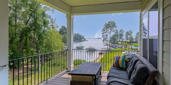 117 Bowyer Lane