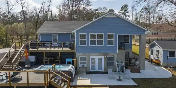 187 Holsonback Drive