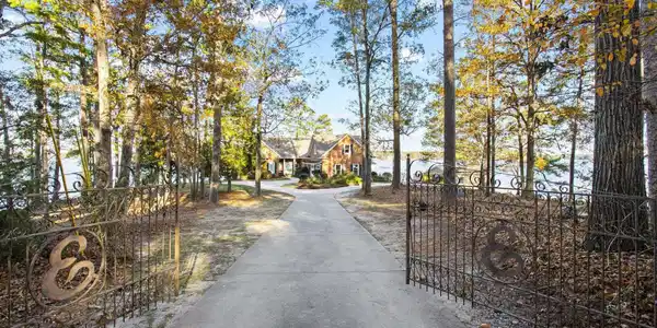 208 Ballentine Lane