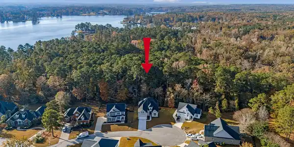 Image 3: Enjoy the Lake Murray lifestyle in a beautiful community surrounded by trees and scenic lake views., Lake Murray Community!
