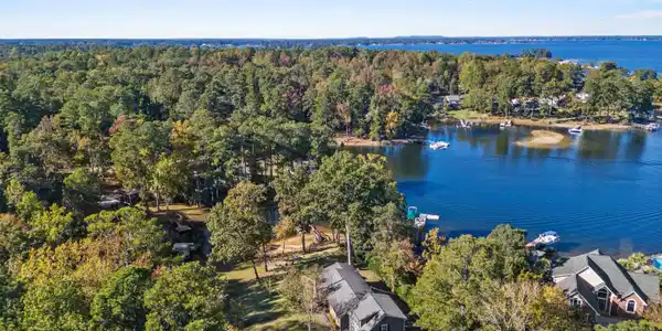 141 Beechcreek Circle