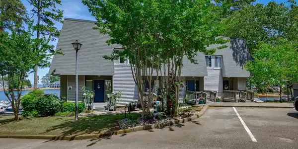 301 Harbor Heights Drive 1-C
