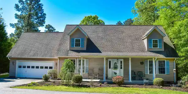 116 E Commodore Drive 71