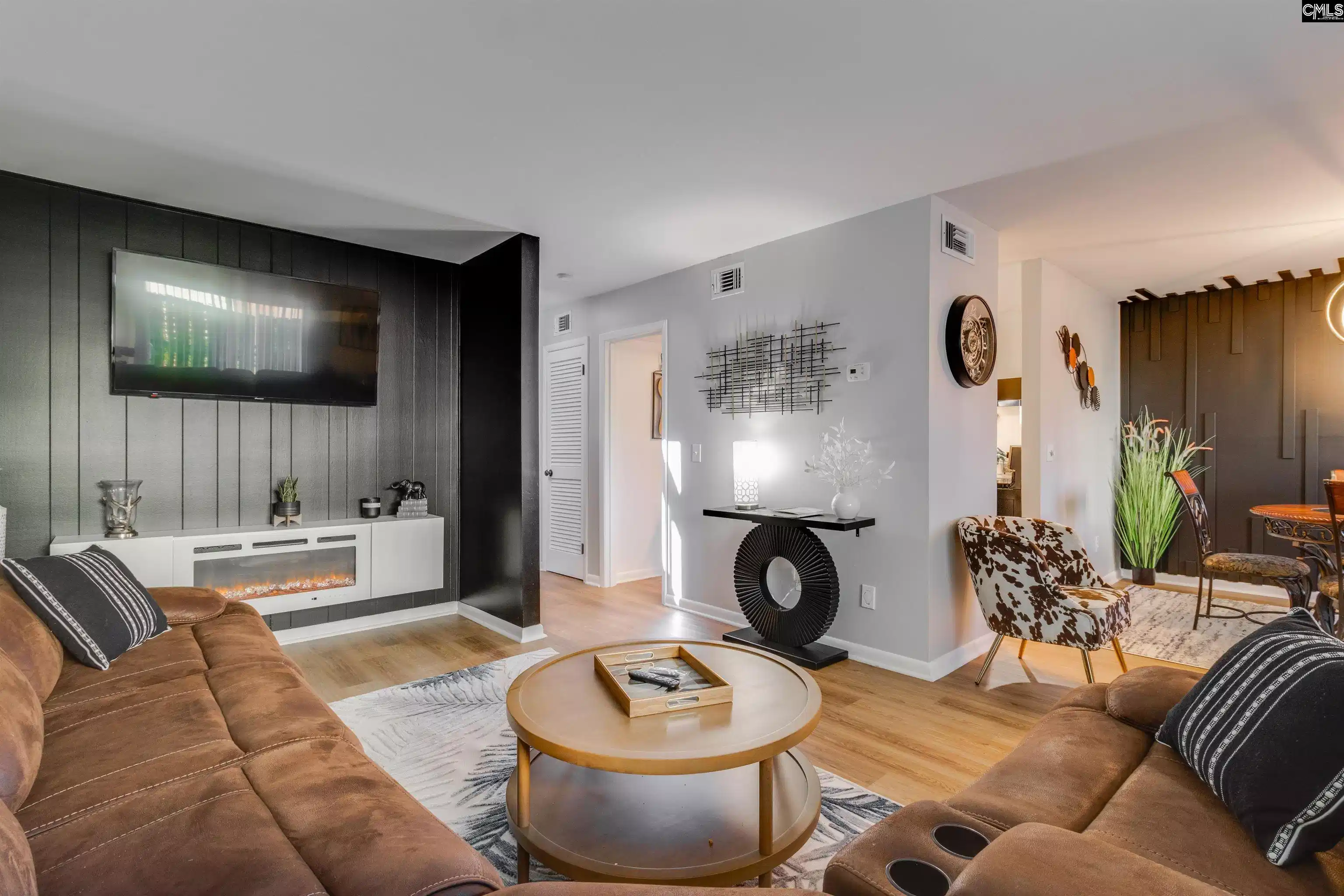 Image 0: Living Room