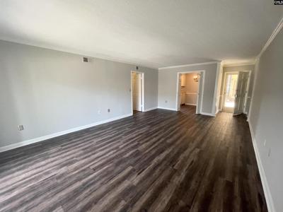5516 Lakeshore Drive 615
