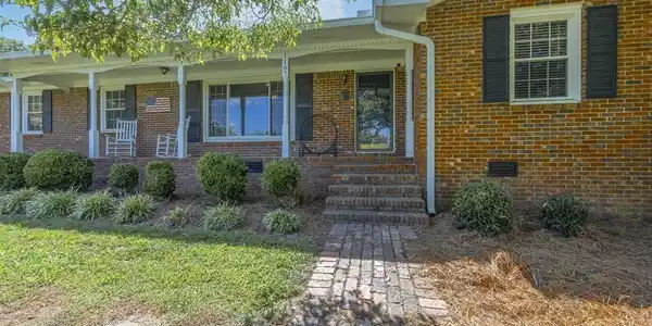 1107 brady porth Road