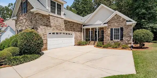376 Bent Oak Drive