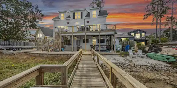 520 Walt Rauch Road