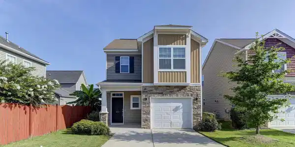 411 Lanyard LN Lane