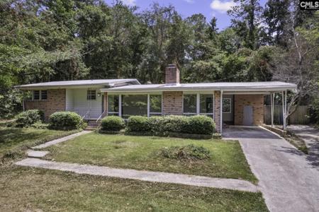 5826 Lakeshore Drive
