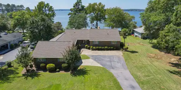 121 Cherry Hill Lane