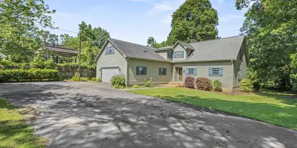 242 Arrow Shores Road