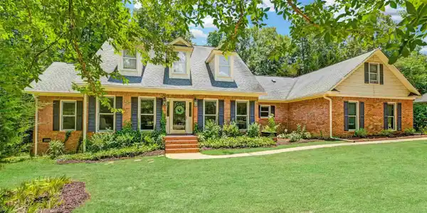 84 Middle Creek Road