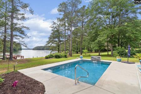 561 Meadowlake Road