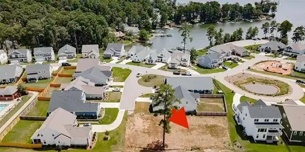 219 Bowyer Court
