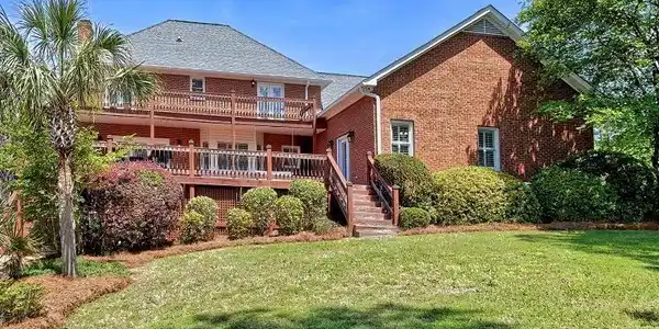 121 Cove View Drive