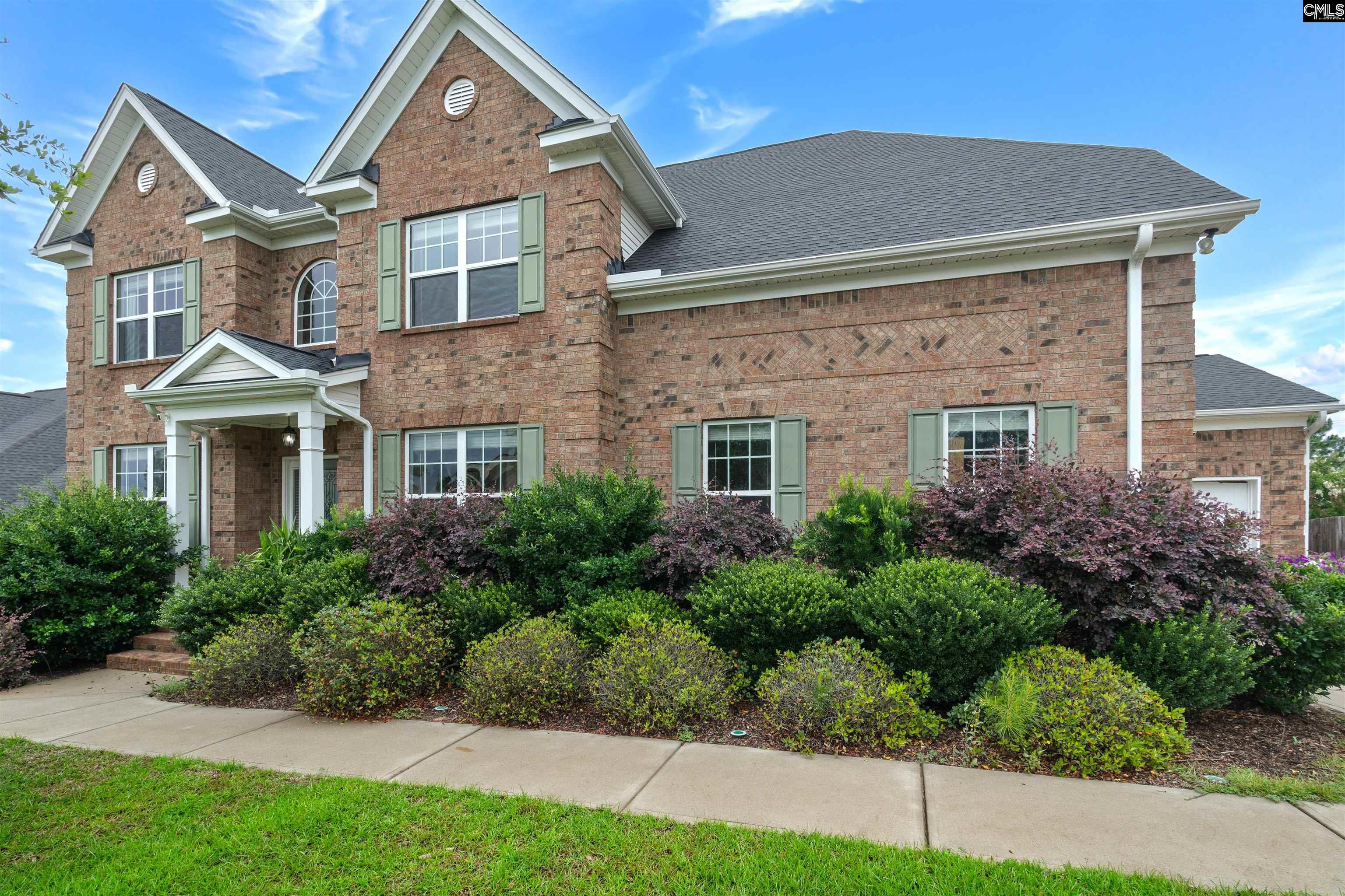 Image 0: Brick Estate with Showroom 3 car garage