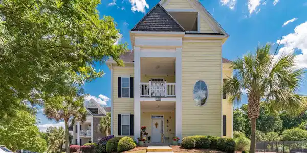 138 Breezes Drive 34-B