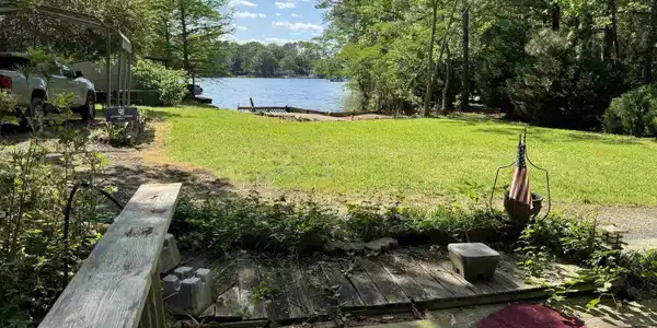 396 Wyatt Way