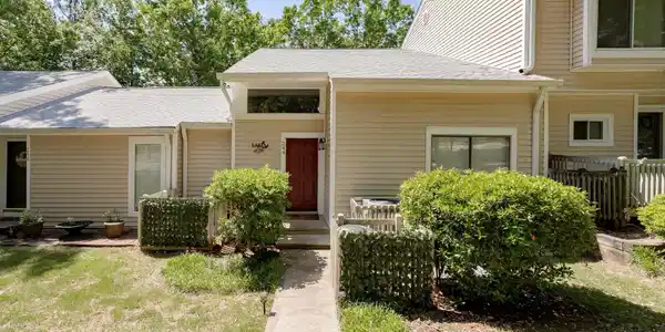 244 Mariners Row