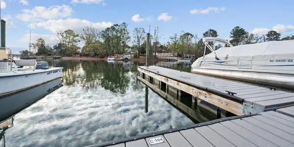 Image 3: Transferrable leased boat slip!