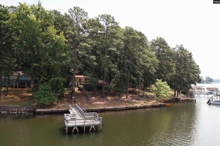 952 Lakewood Drive