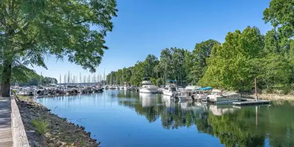 228 Shoreline Drive
