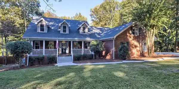 424 Poindexter Court