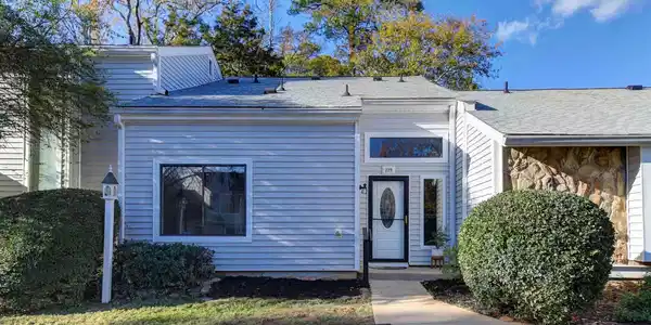 229 Mariners Row