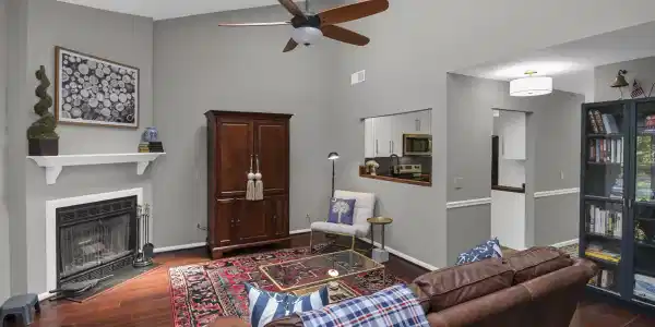 Image 2: LARGE LIVING ROOM WITH COZY FIREPLACE!