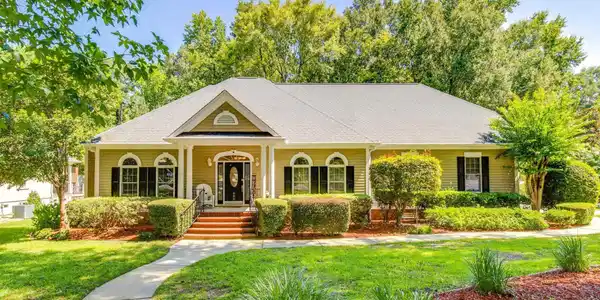 900 John Fox Court