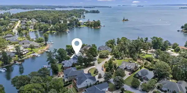 241 Pointe Overlook Drive
