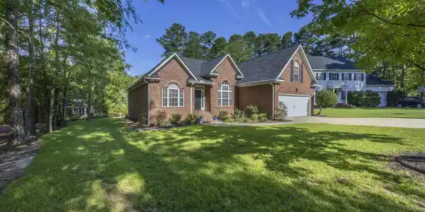 109 Oak Trace Court
